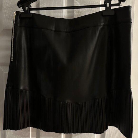Black Vegan leather Mini Skirt - Size 12 (New) - Picture 1 of 3